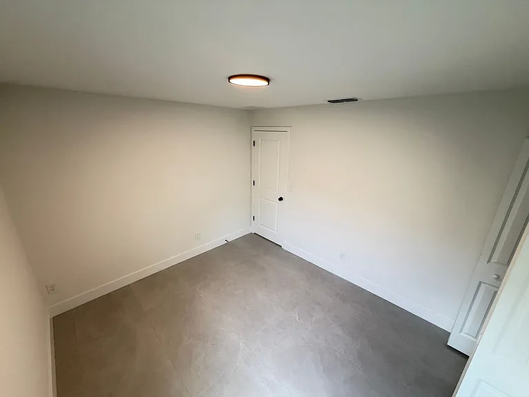 2614 Palomar Ave SE — Photo 25
