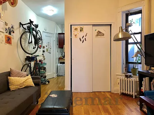 Rented by Lindemar LLC | media 31