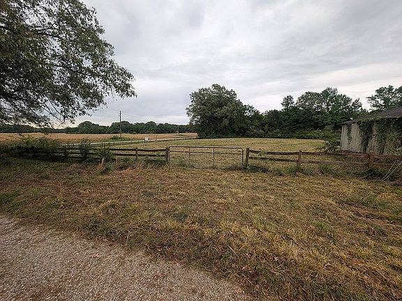 4th image of 1685 Clay Pond Dr