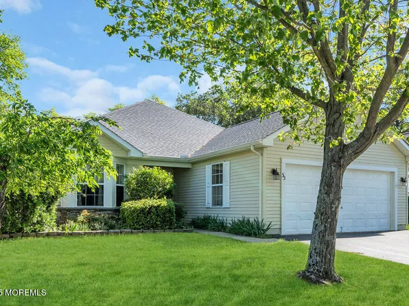 33 Meadows Lane, Whiting, NJ 08759