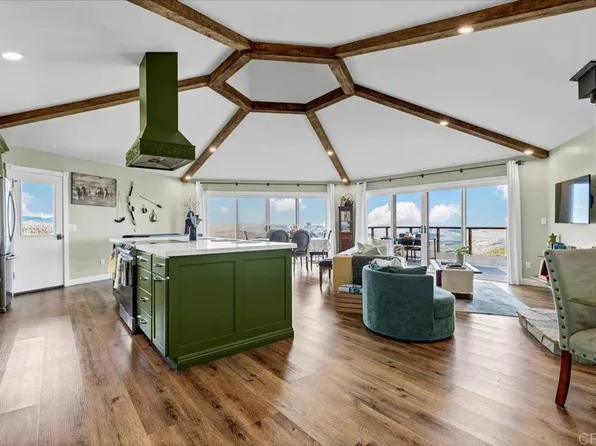 330 Manzanita Dr, Julian, CA 92036