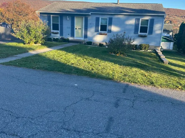 1915 Grant Ave, Altoona, PA 16602