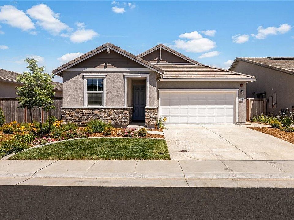 1st image of 1456 Red Lake Way