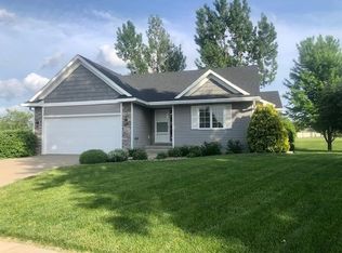 1112 SE 10th Ct, Grimes, IA 50111