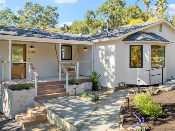 17285 Hillcrest Avenue, Sonoma, CA 95476