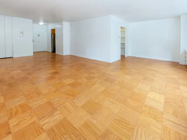 330 Third Avenue image 4 of 16