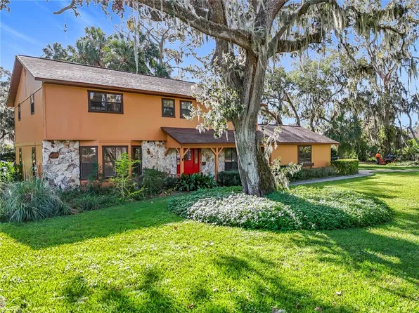 499 Banning Beach Rd, Tavares, FL 32778