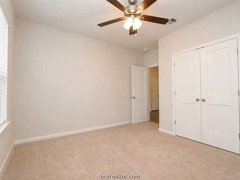 6215 Rockford Dr — Photo 7