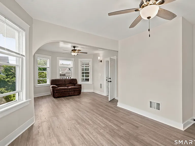 97-99 Fairview Ave #2 — Photo 8