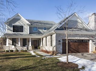 1140 Blackthorn Ln, Northbrook, IL