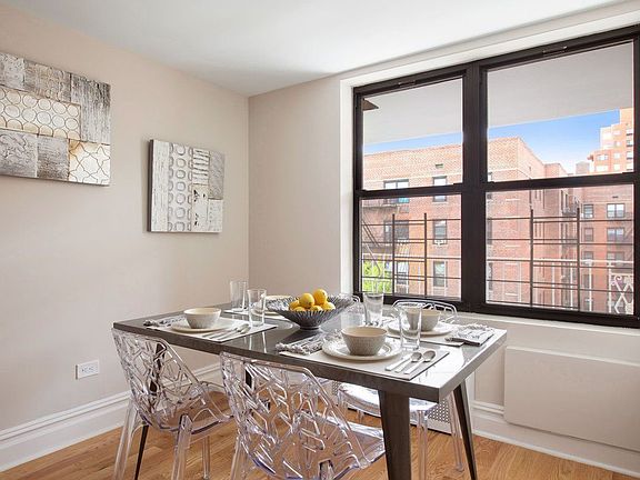 2nd image of 132-40 Sanford Ave #4J