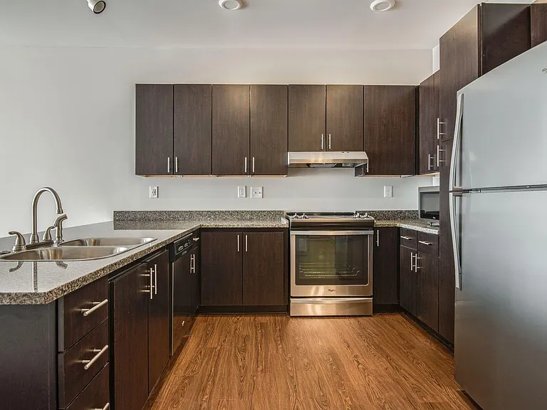 Marvel Apartments — Photo 5