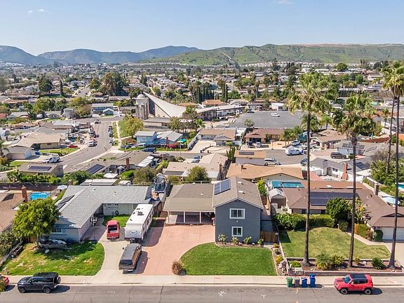 4th image of 9722 Roe Dr