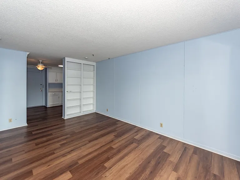 259 E Bay St #7B — Photo 8