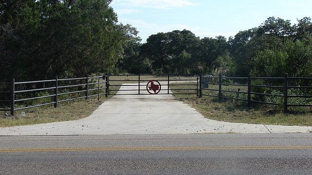 1st image of 1863 Hoffmann Ln