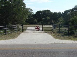 1863 Hoffmann Ln, New Braunfels, TX 78132