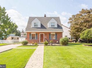 2418 Mole Rd, Secane, PA 19018