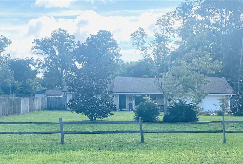 2nd image of 4115 Forest Blvd
