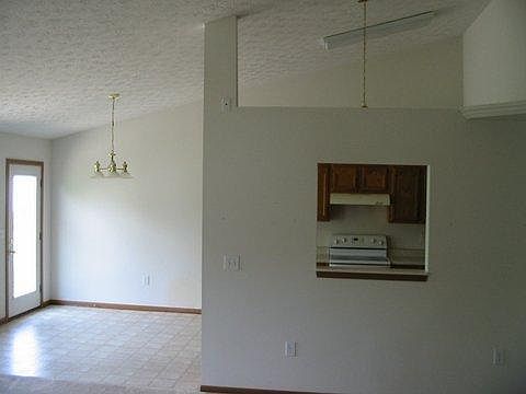 4th image of 542 Antietam Blvd