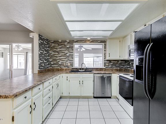 4th image of 3207 W Wescott Dr