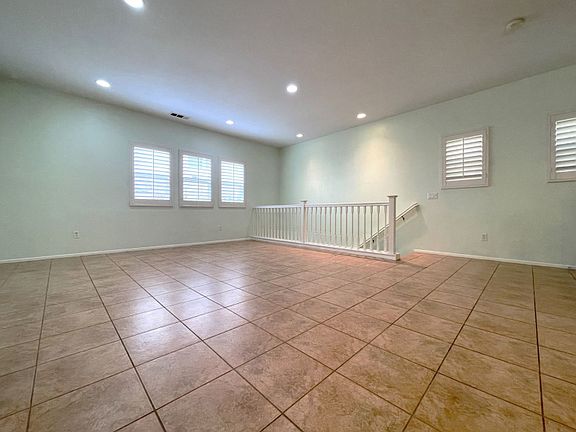 4th image of 6840 De Celis Pl APT 33