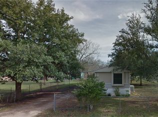 818 N Liberty St, El Campo, TX 77437