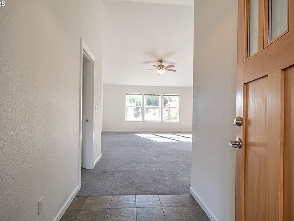 2nd image of 246 Palmdale Ave