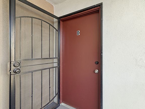 3rd image of 213 W Santa Barbara St #D