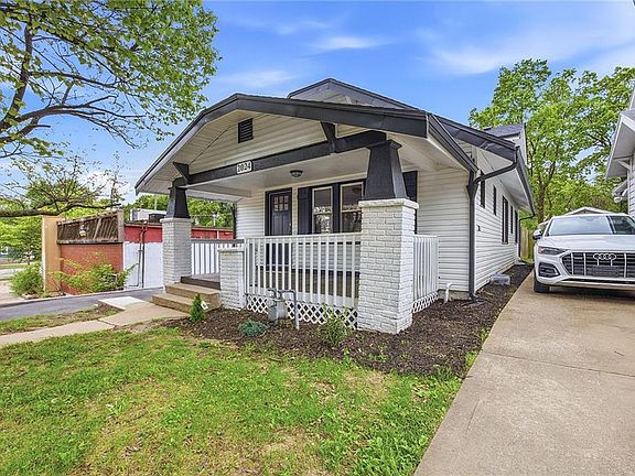 3rd image of 2024 N 32nd St
