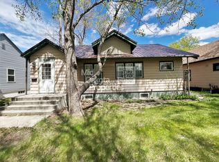 414 W 11th Ave, Mitchell, SD 57301