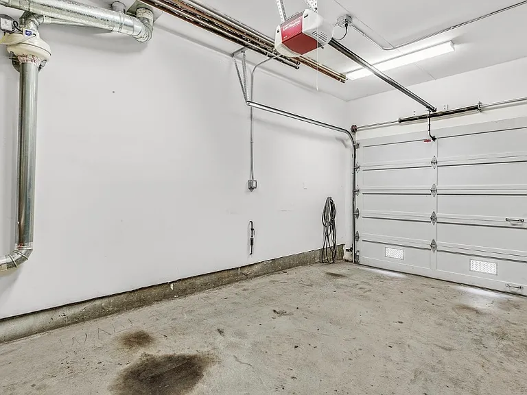 29 Megan Dr — Photo 29