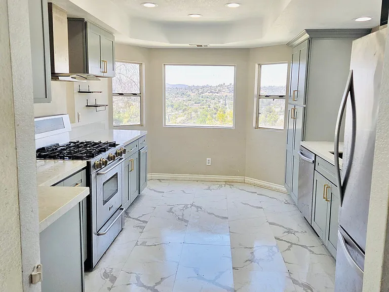 8701 Vista Del Oro Way — Photo 7