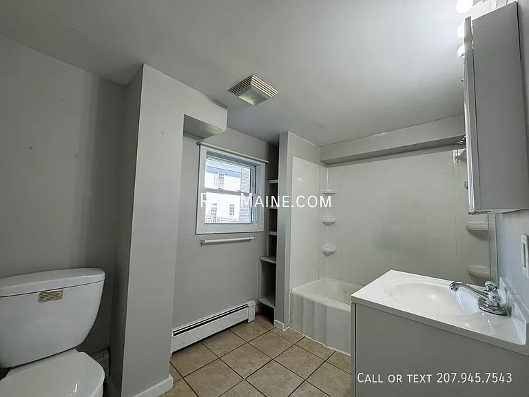 206 Maine Ave #4 — Photo 8