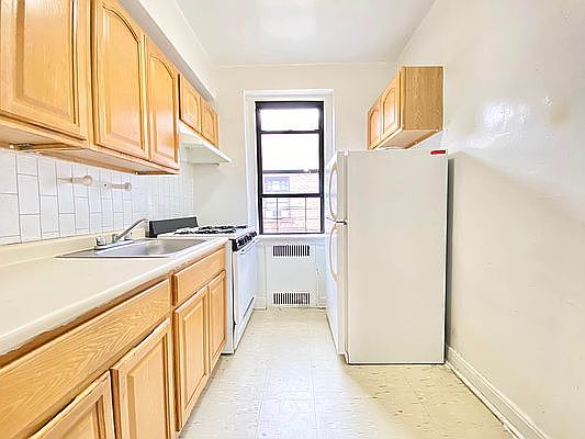 4th image of 85-05 Elmhurst Ave #6E