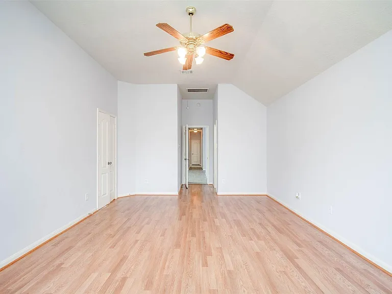 9323 Hillhaven Ct — Photo 23
