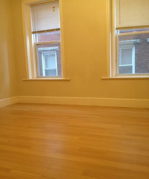 20 Eden St #3 — Photo 4