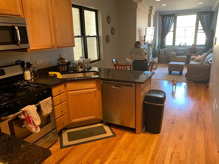 3244 N Sheffield Ave #1 — Photo 3
