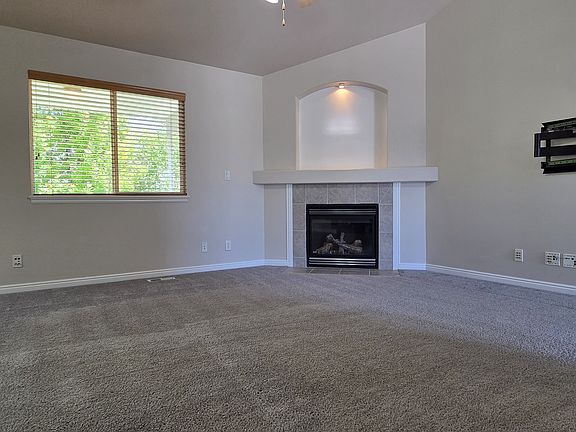3rd image of 11621 S Summer Stone Dr