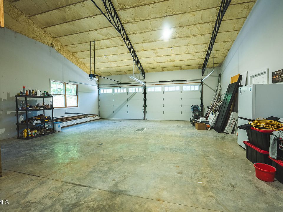 49th image of 622 Earls Hollow Rd