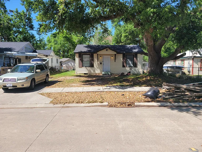 2223 Lilly St — Photo 22