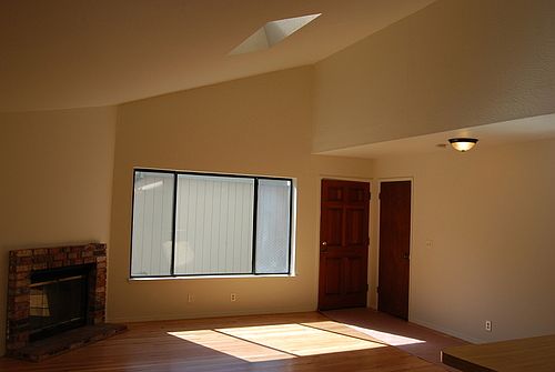 3rd image of 1036 Live Oak Ave