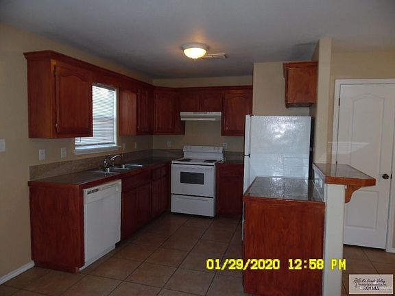 2nd image of 2607 Ailani Cir