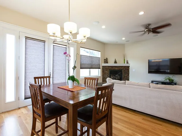 3725 Irving St — Photo 9