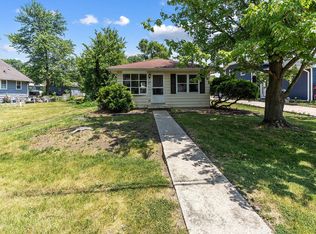 515 2nd St, Lemont, IL 60439