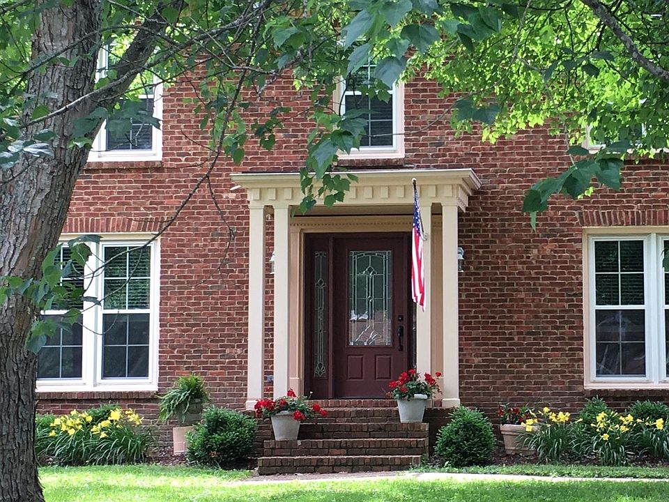 2nd image of 1613 Cabot Dr