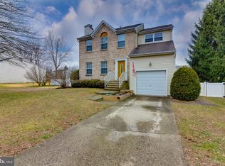 23 Harvest Ln, Burlington, NJ 08016