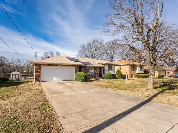 3323 N Rogers Avenue, Springfield, MO 65803