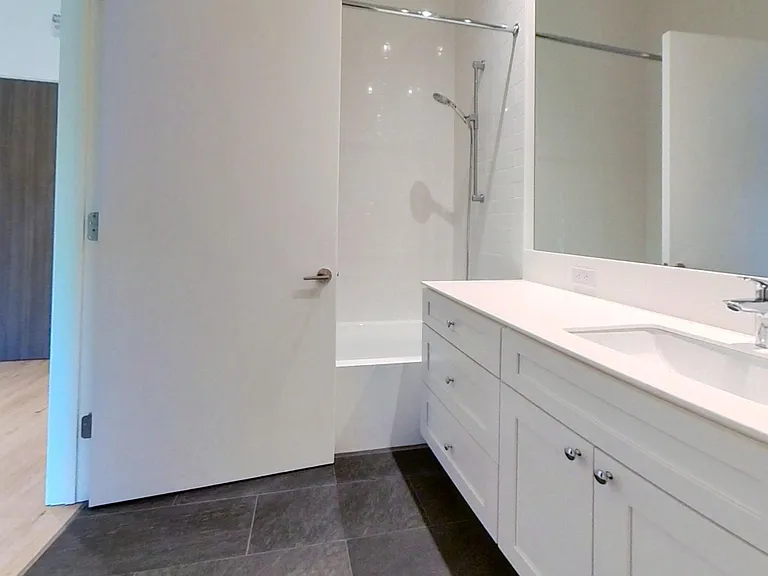30 Edgewater Pl — Photo 8
