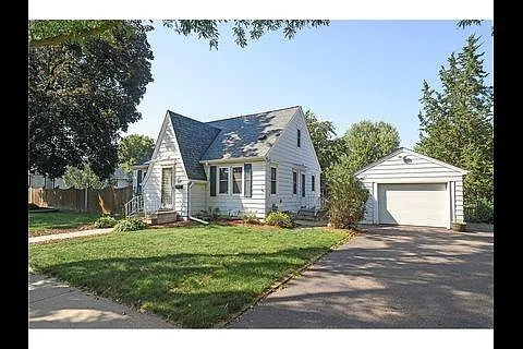 319 Annapolis St W — Photo 3