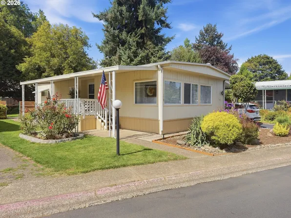 1475 Green Acres Rd Space 158, Eugene, OR 97408